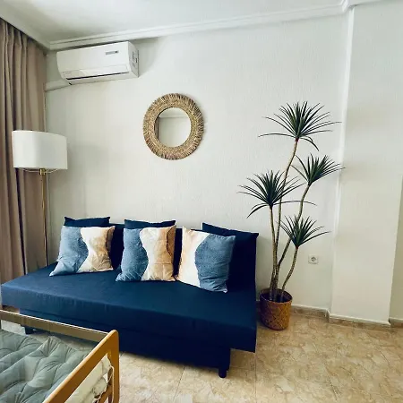 El Papagayo Apartment 2 Mins Walking To The Beach Torrevieja Exterior photo